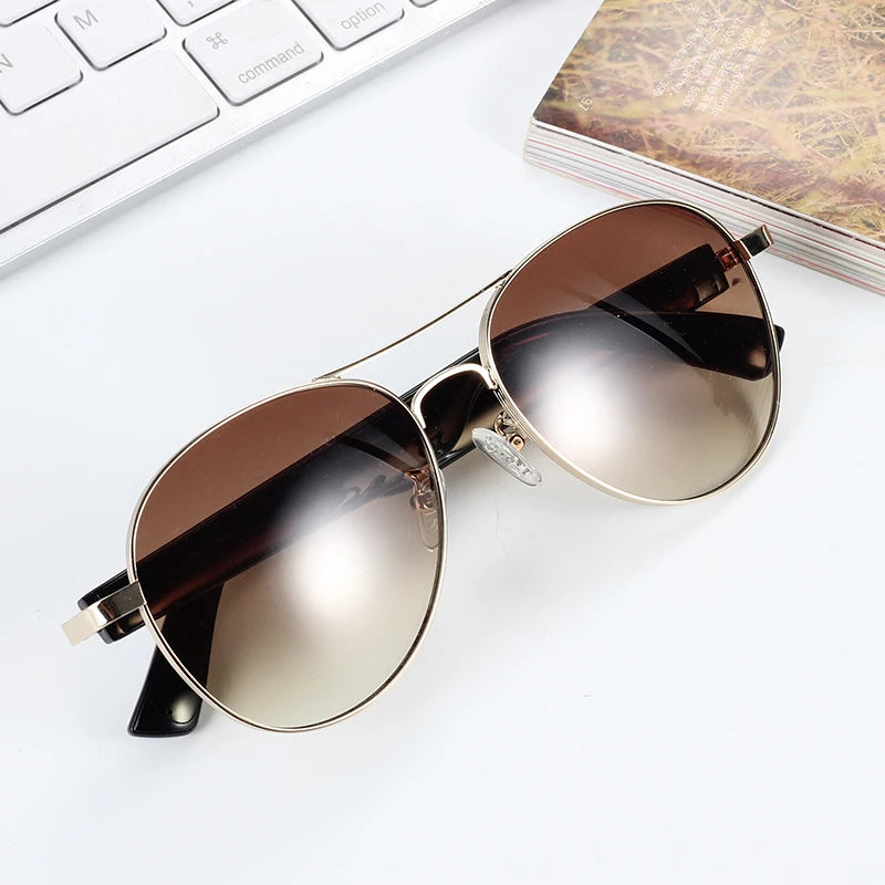 Fashionable womens smart glasses for listening to music calling navigation UV protection driving cycling tourism sunglasses