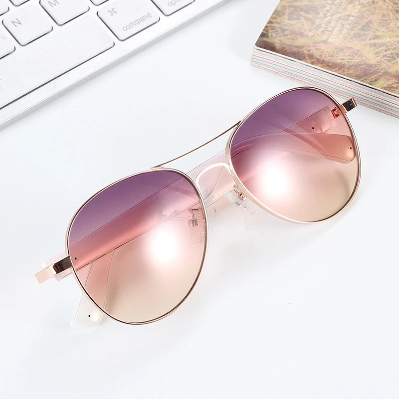 Fashionable womens smart glasses for listening to music calling navigation UV protection driving cycling tourism sunglasses